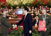 China honors 2 Shenzhou VI astronauts