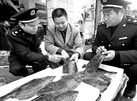 China: in turn, fish contaminated with chemicals cause cancer