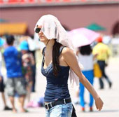 China must go through the record hot and sunny August