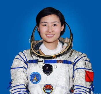 China revealed about the first female astronaut