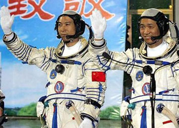 China rises high in science and technology sky