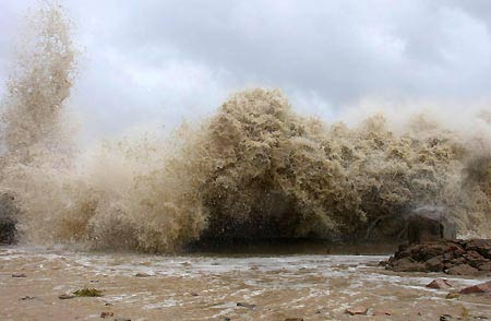 China: Tens of people died from typhoon Sepat