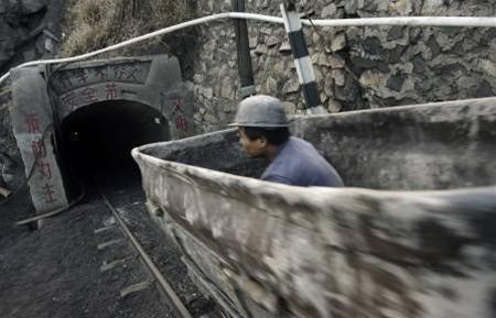 China will close 4000 coal mines