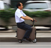 Chinese farmers make suitcases into scooter cars