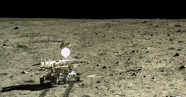 Chinese self-propelled robots find strange stones on the Moon