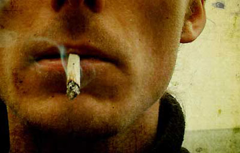 Cigarette smoke is not the cause of relapse