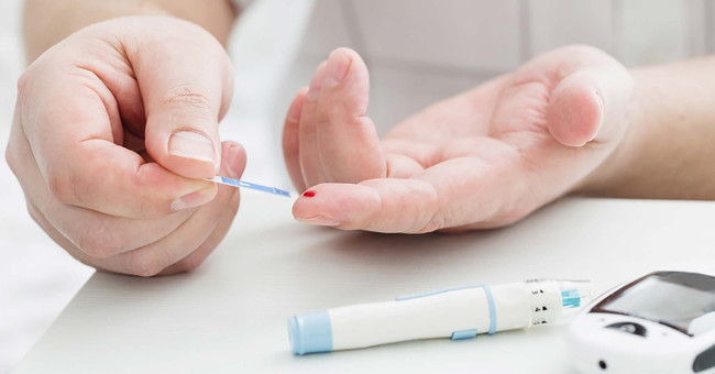 Classify 5 diabetes groups for treatment of target