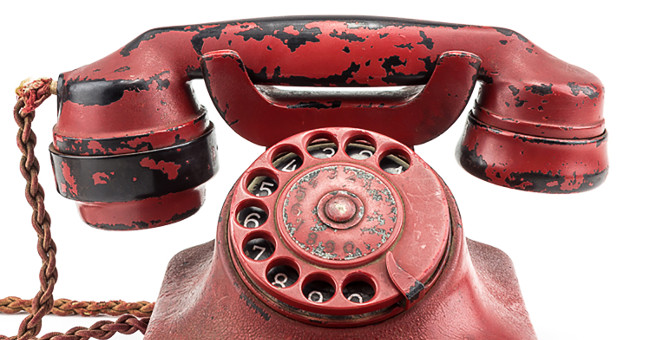 Close up of Hitler's antique phone worth over 5 billion dong