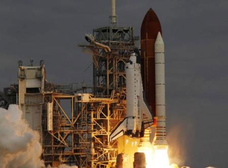Close-up of the last flight of the shuttle Endeavor