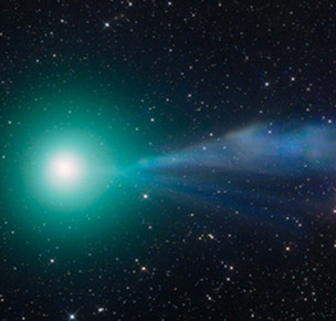 Comets release sugar and alcohol while flying