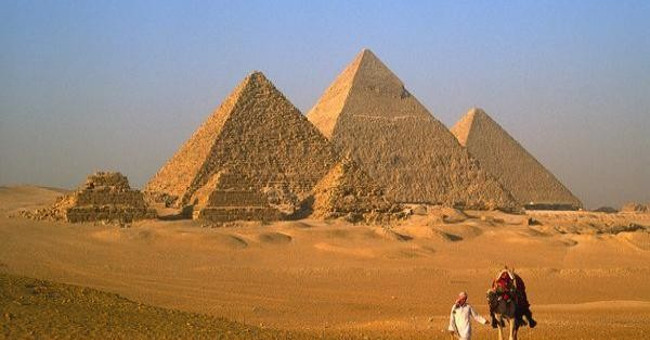 Compare 7 world wonders in ancient and modern times