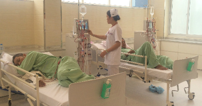 Complications are prone to hemodialysis