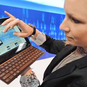 Computer software makeup consultant