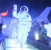 Confirm the search for the second Vietnamese to fly into space