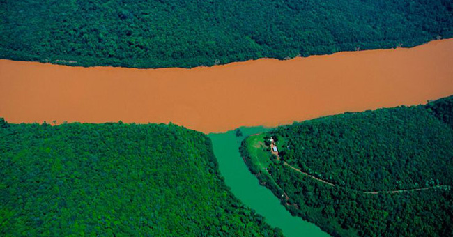 Confluent rivers are not suitable for color matching