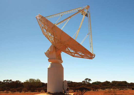 Construction antenna detects low frequency waves in the universe