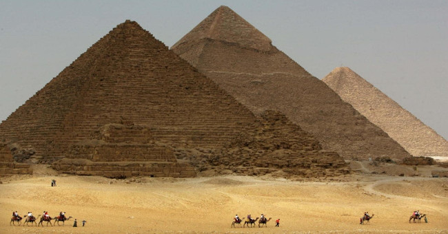 Construction errors caused the Great Egyptian pyramid to deviate