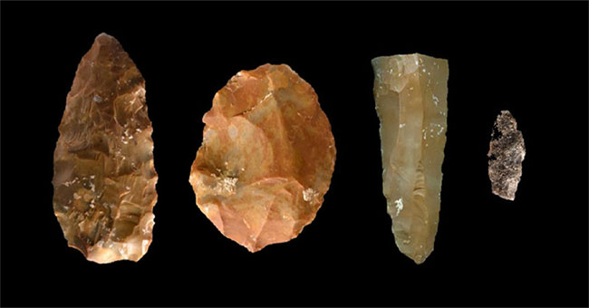 Continue the debate about the first Americans in Texas