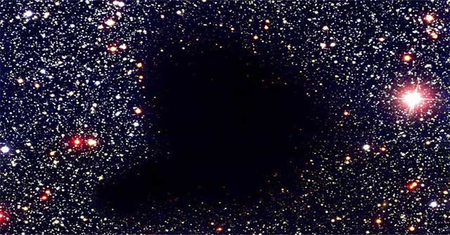 Contrary to what you think, this photo does not show a hole in the universe
