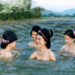 Customary bathing nude in countries