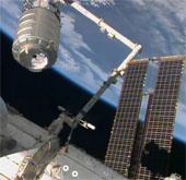 Cygnus cargo ship successfully assembled with ISS station