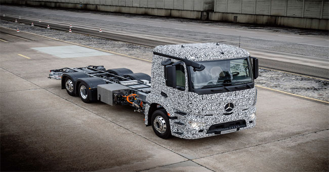 Daimler introduces Mercedes-Benz Urban eTruck - Fully electric heavy truck