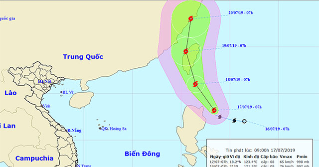Danas storms level 10 toward the East Sea