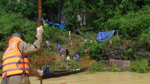 Dead, missing because the flood rose to 66 people