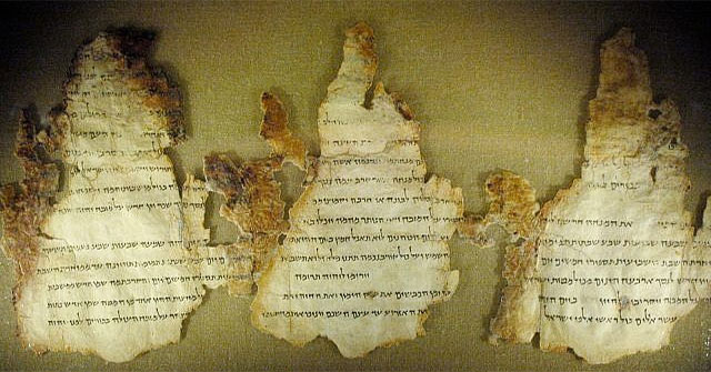 Dead Sea ancient texts reveal 'miracles' that 2,000 years of material did not disintegrate