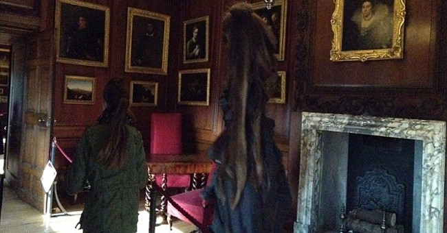 Decipher the mystery behind pictures of ghosts
