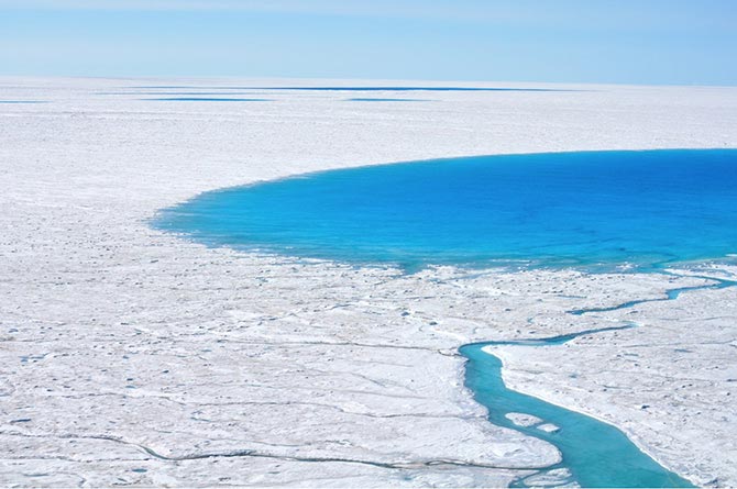 Decipher the mystery of the lakes disappearing in a few hours in Greenland