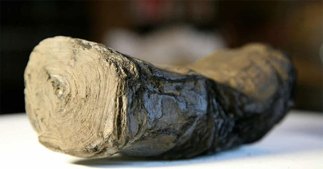 Decode ancient scrolls in Vesuvius volcano with new technology