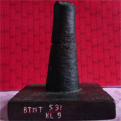 Detecting an ancient bronze seal during the Le dynasty
