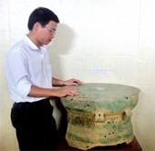 Detecting bronze drums in Bac Can