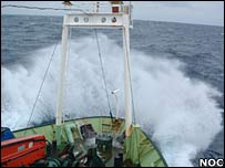 Detecting huge mud and sand flow under the seabed