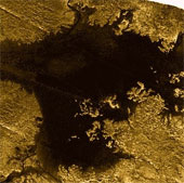 Detecting 'magic island' on Saturn