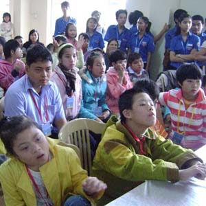 Detoxification for dioxin victims by Hubbard