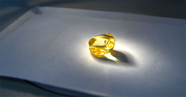 Digging an extremely rare gold diamond in Russia