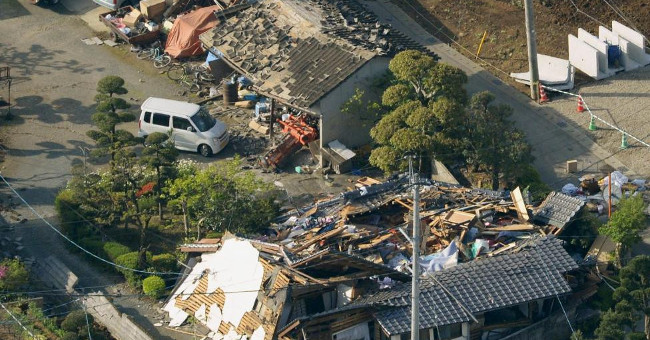 Dilapidated scenes in southern Japan after the earthquake of 6.4 Richter scale