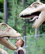 Dinosaur fossils rewrite the history of feathers