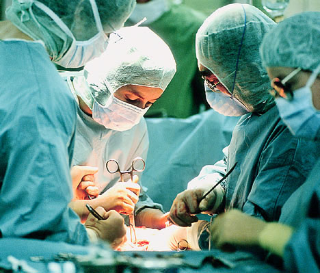 Disaster of the HIV-infected organ transplant for 5 patients
