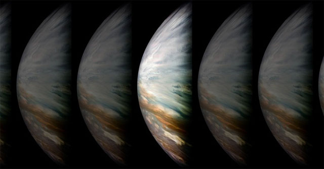 Discover a sky full of water on another planet right in the Solar System