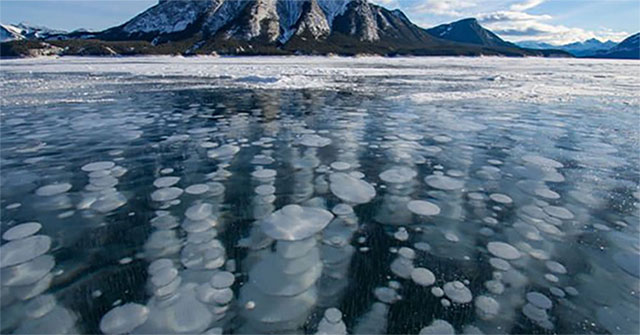 Discover a strange 'boiling' sea in Siberia