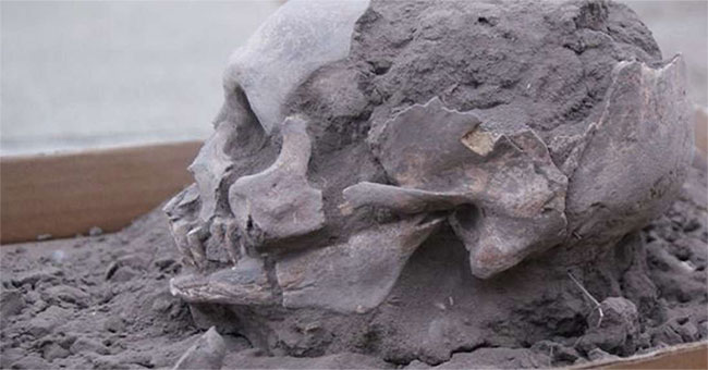 Discover an ancient 10,000 year old cemetery
