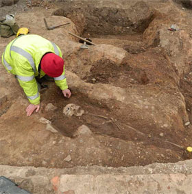Discover an entire ancient Roman cemetery under the parking lot