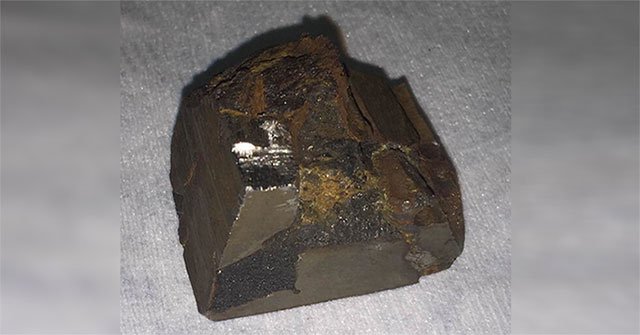 Discover meteors containing superconducting alloys
