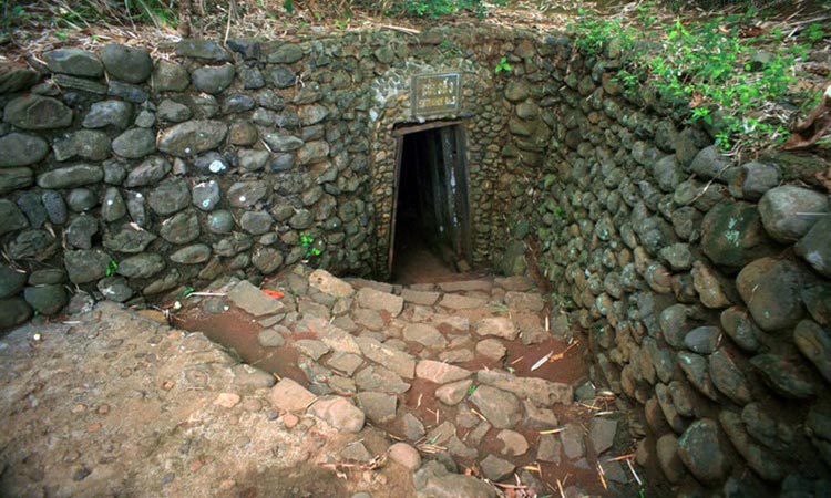 Discover military wonders on Quang Tri fire land
