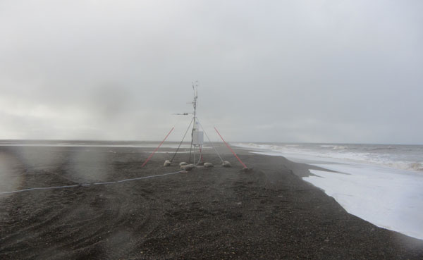 Discover the ancient village of Eskimo under the ice melting in the Arctic