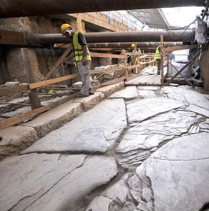Discover the road section built 2,000 years ago