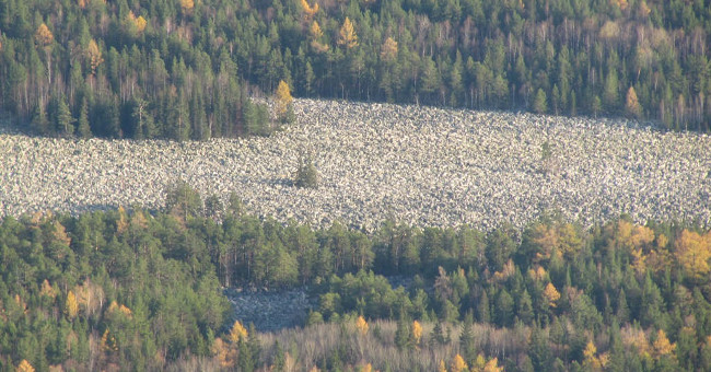 Discover the strange stone river in Russia